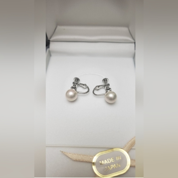 FAUX PEARL NECKLACE IN WHITE & SILVER GRAY - Picture 6 of 10